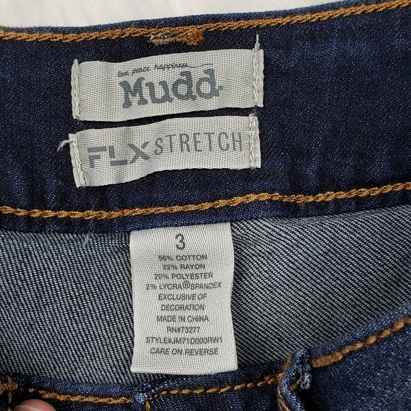 Mudd Cut Off Dark Wash Shorts Size 3 - Picture 2 of 4